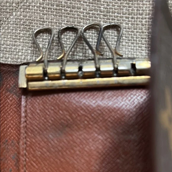 6 Key Holder Louis Vuitton Dark Brown Monogram Wallet - Picture 4 of 9